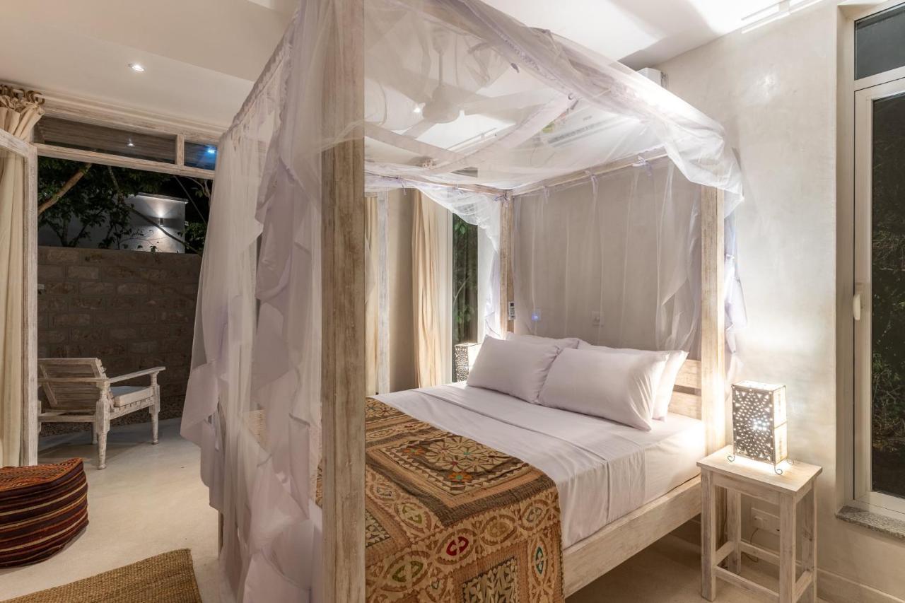 Saffron Villas 디아니 해변 외부 사진