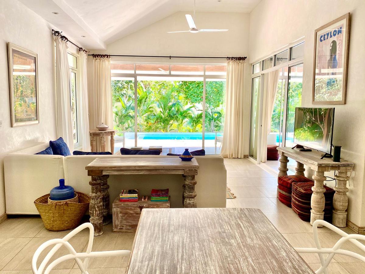 Saffron Villas 디아니 해변 외부 사진