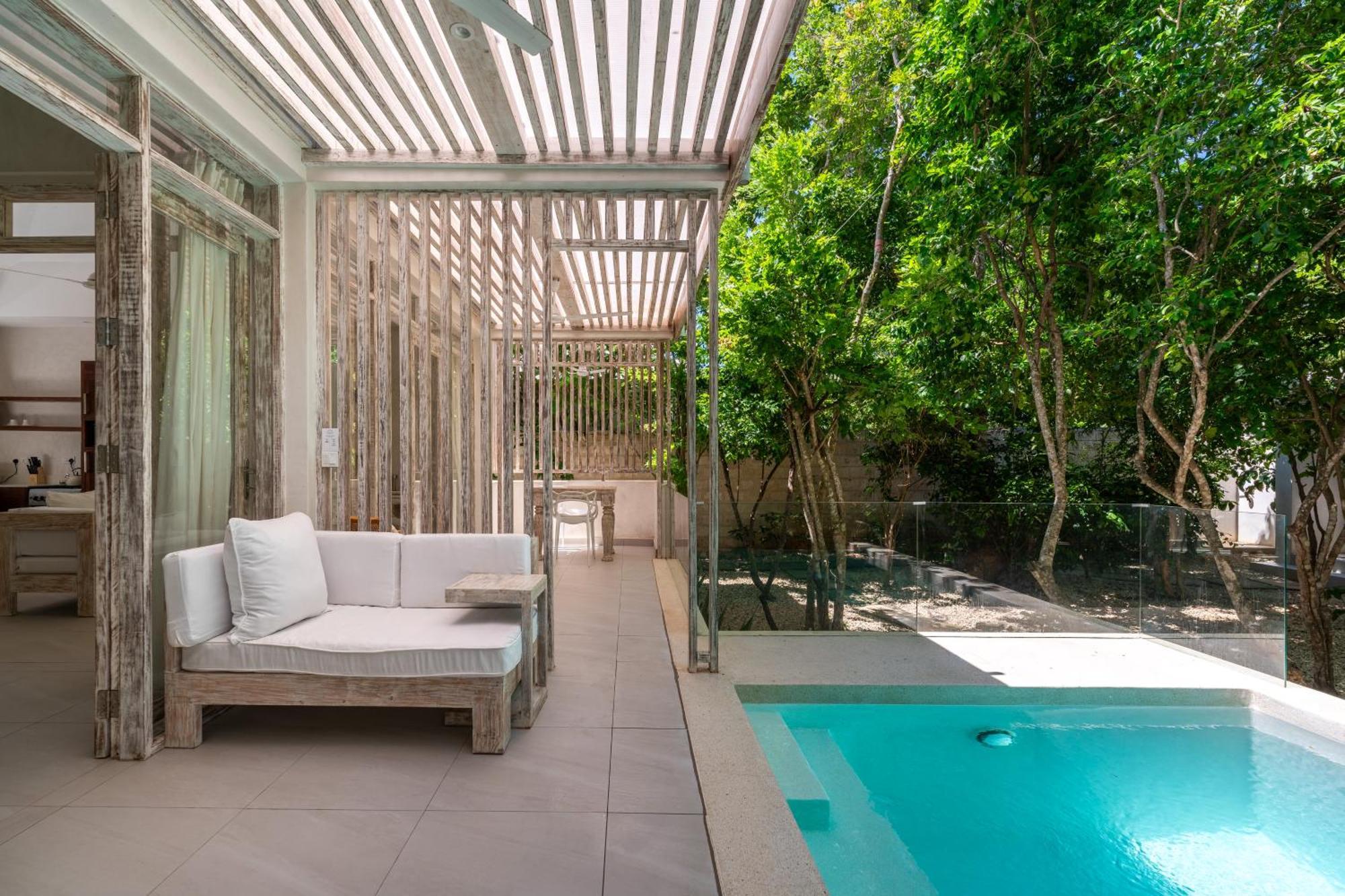 Saffron Villas 디아니 해변 외부 사진